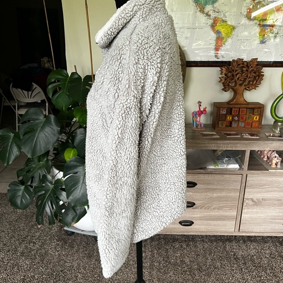 Poof! Charcoal and Light Gray Sherpa Pullover - Picture 2 of 6